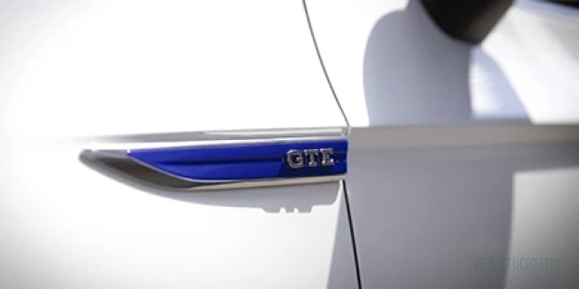 VOLKSWAGEN PASSAT GTE VARIANT 3LA-3CDGE 2022.4