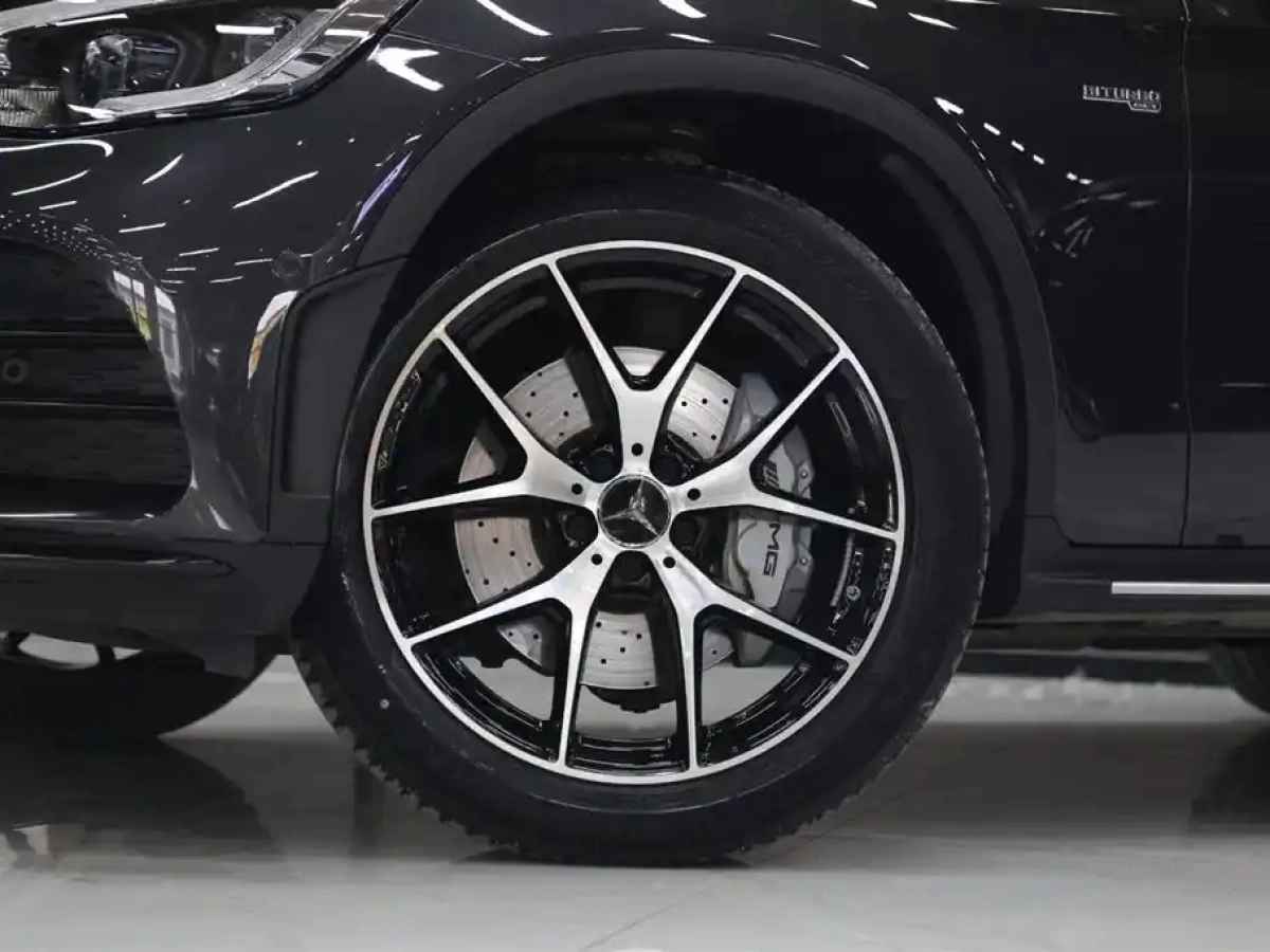 MERCEDES BENZ GLC AMG