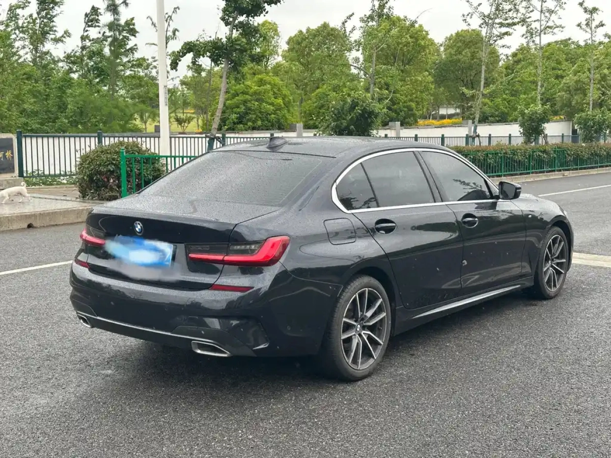 BMW 3-SERIES