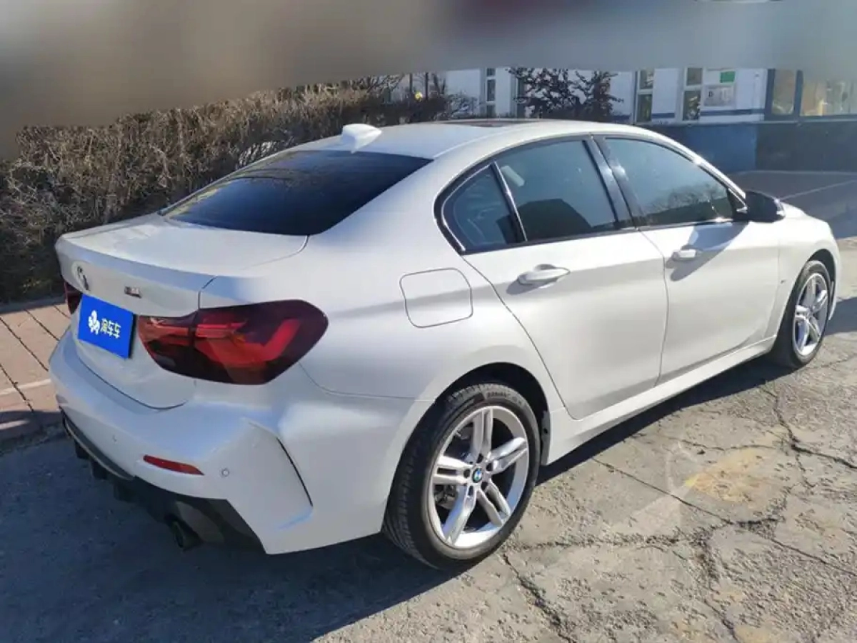 BMW 1-SERIES