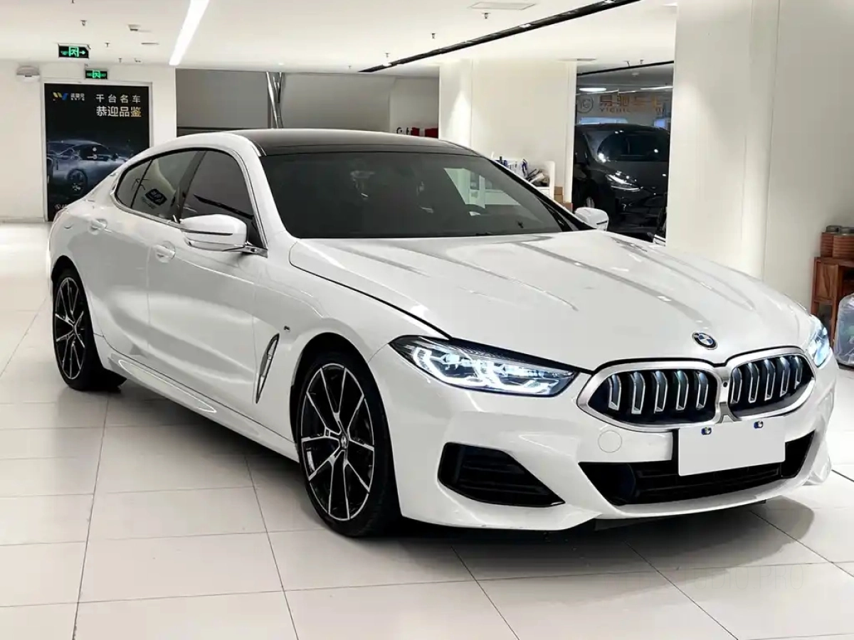 BMW 8-SERIES