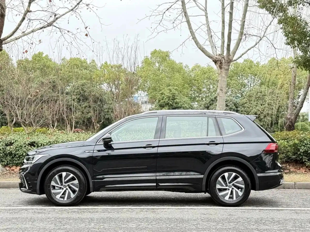 VOLKSWAGEN TIGUAN L NEW ENERGY