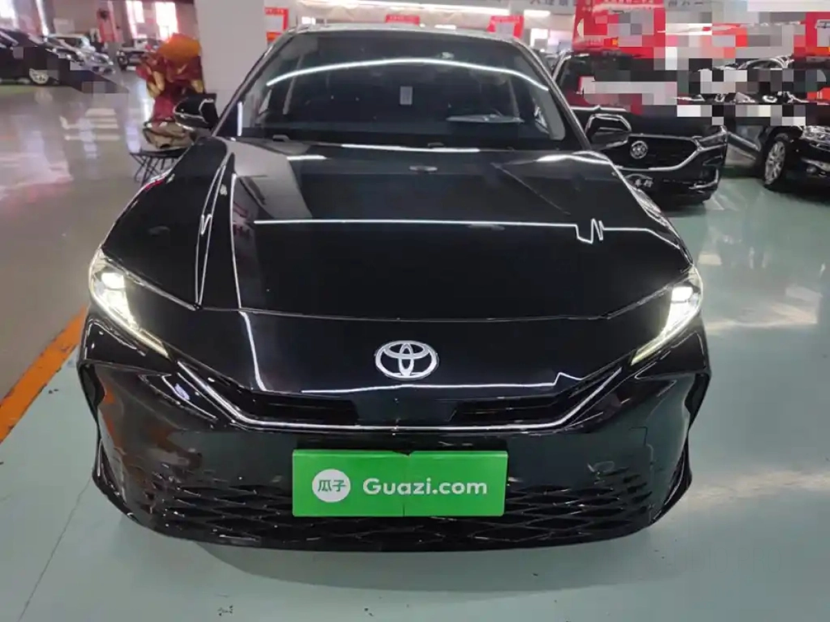 TOYOTA CAMRY