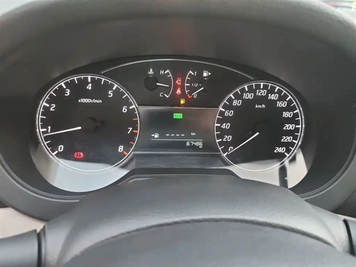 NISSAN TIIDA TIIDA