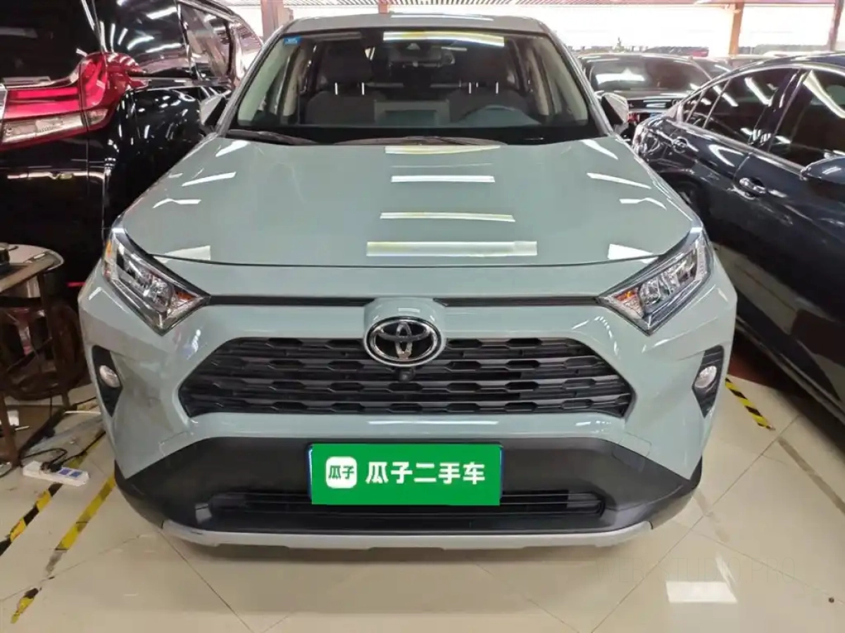 TOYOTA RAV4 RONGFANG