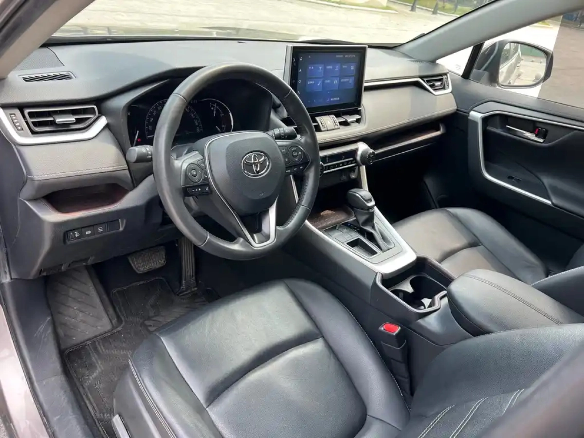 TOYOTA RAV4 RONGFANG
