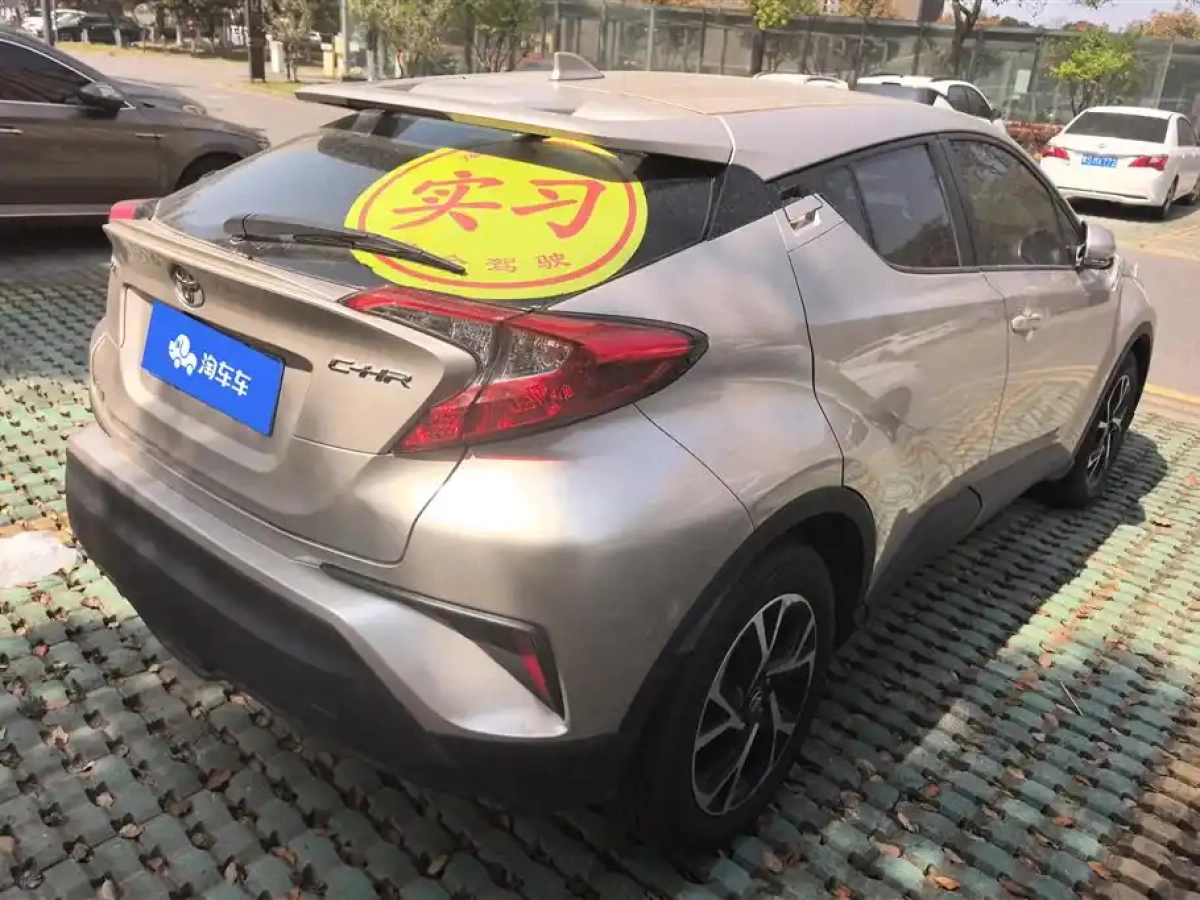 TOYOTA C-HR