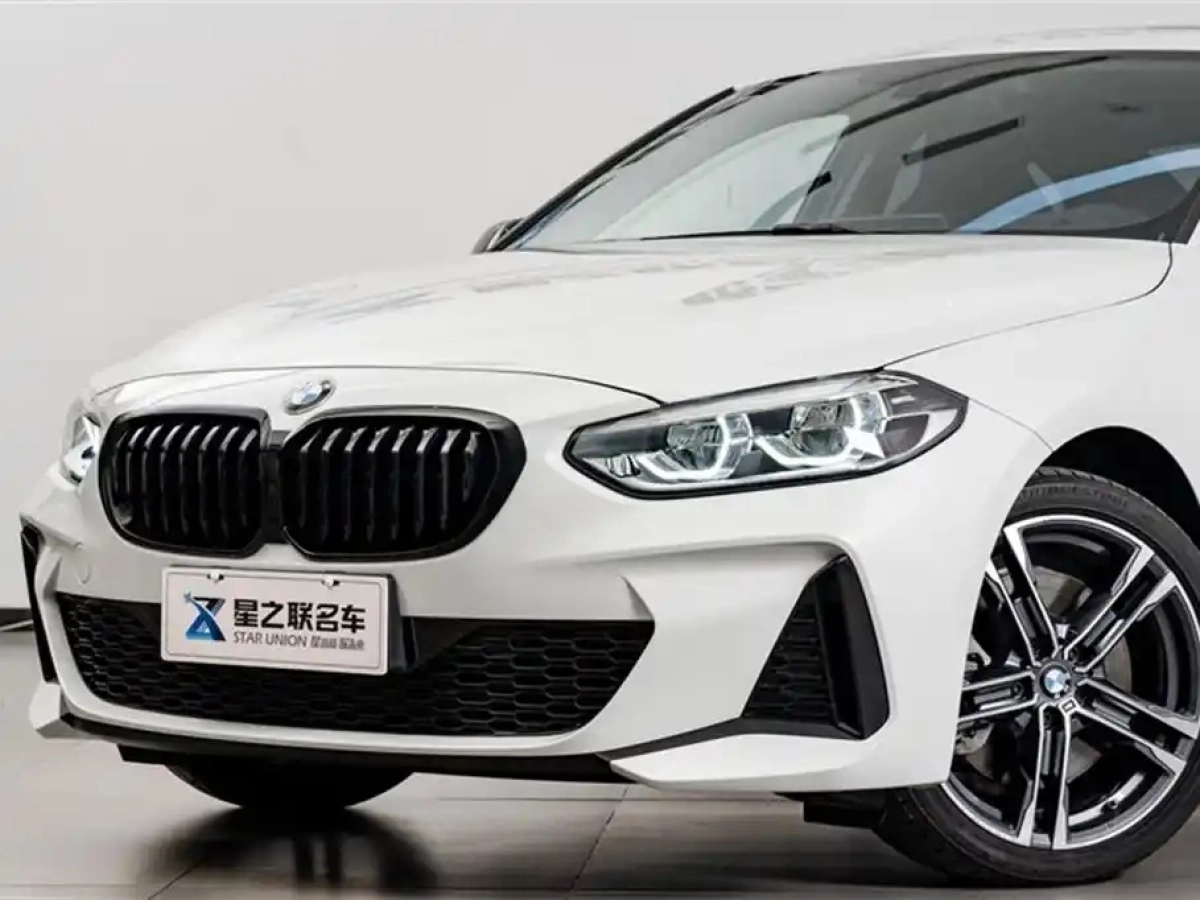 BMW 1-SERIES