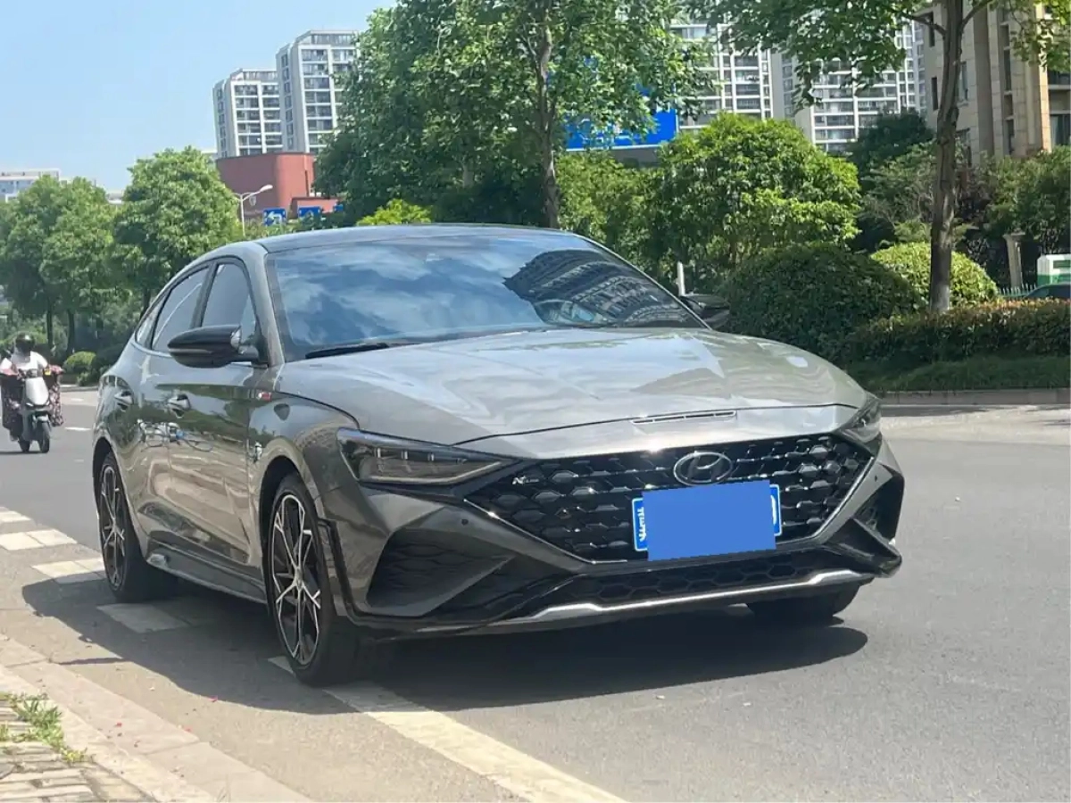 HYUNDAI LAFESTA