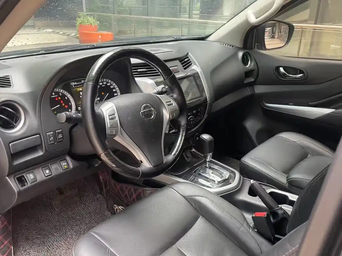 NISSAN TERRA