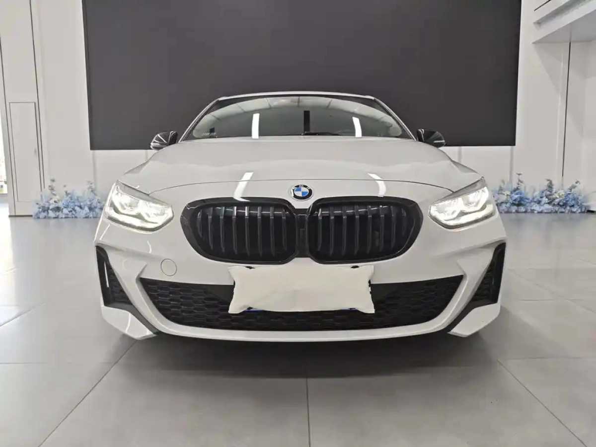 BMW 1-SERIES