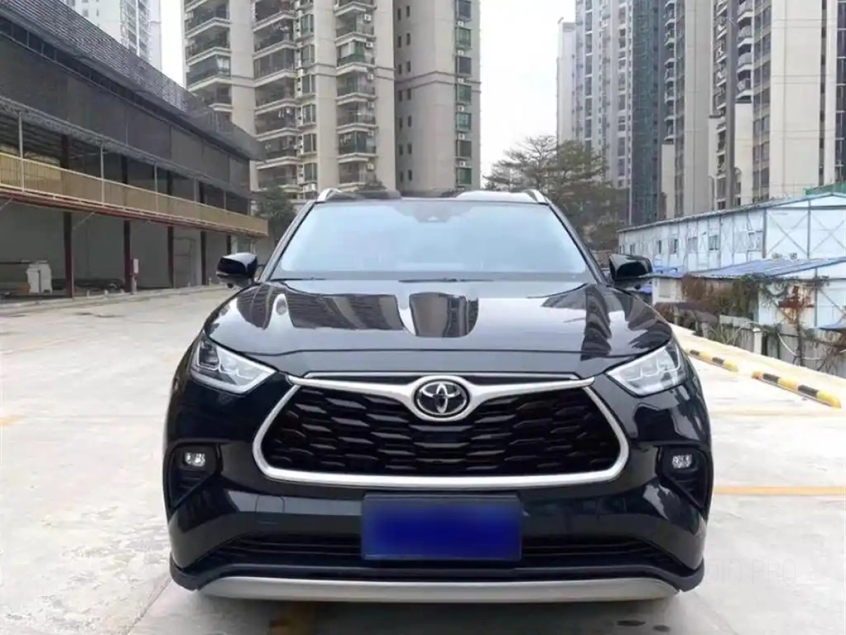 TOYOTA HIGHLANDER