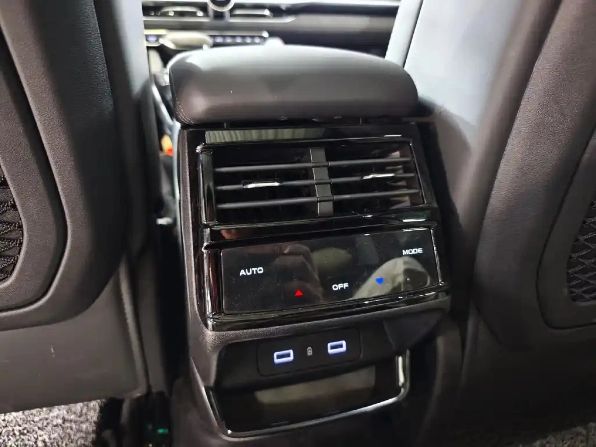 GEELY AUTO MONJARO