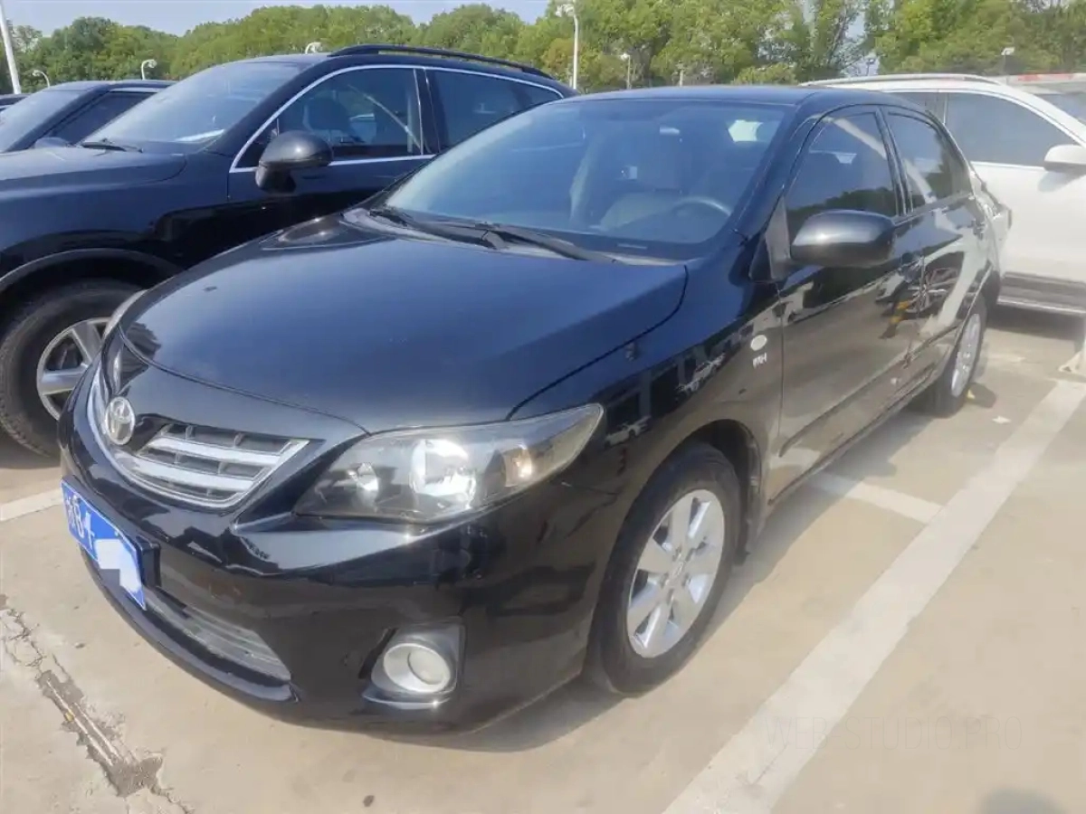 TOYOTA COROLLA 2013