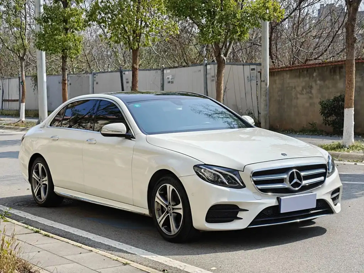 MERCEDES BENZ E-CLASS