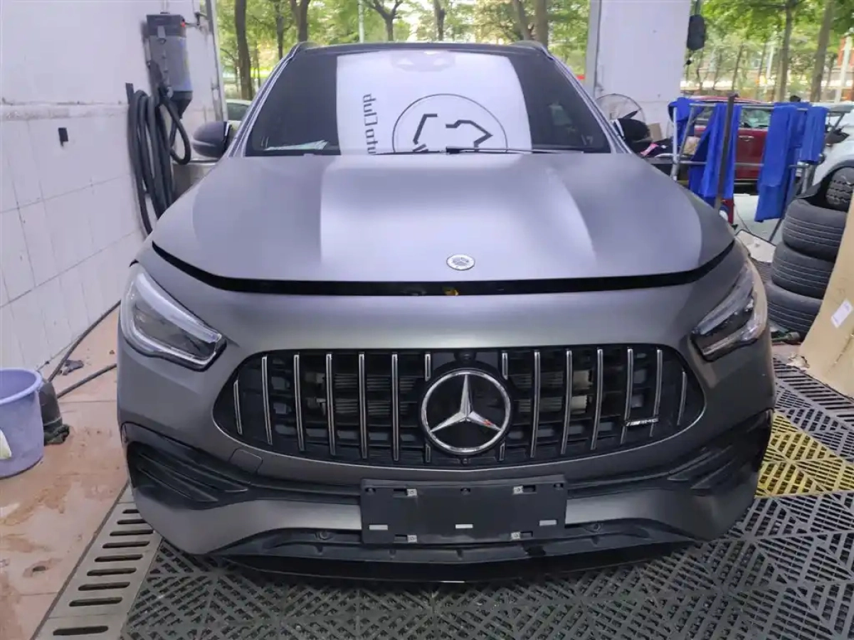 MERCEDES BENZ GLA AMG