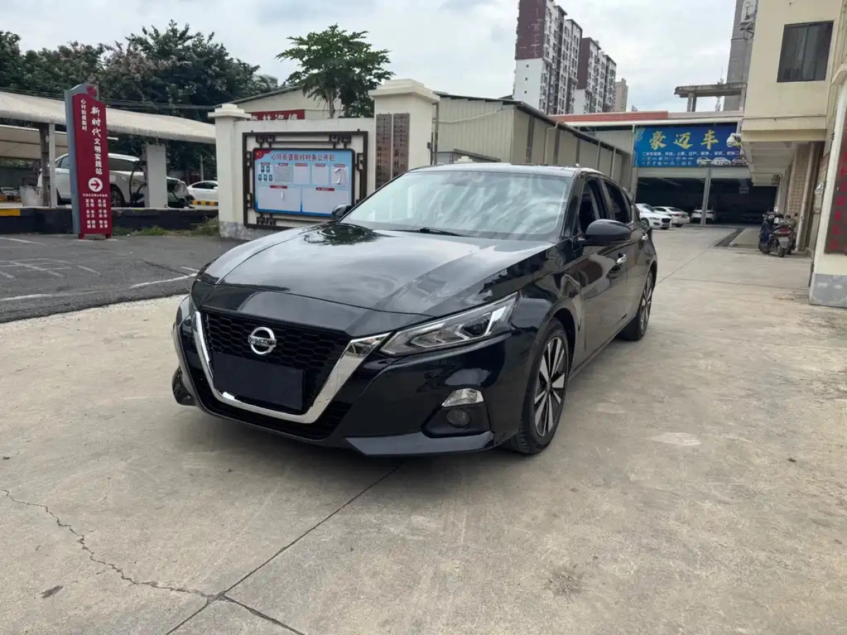 NISSAN TEANA
