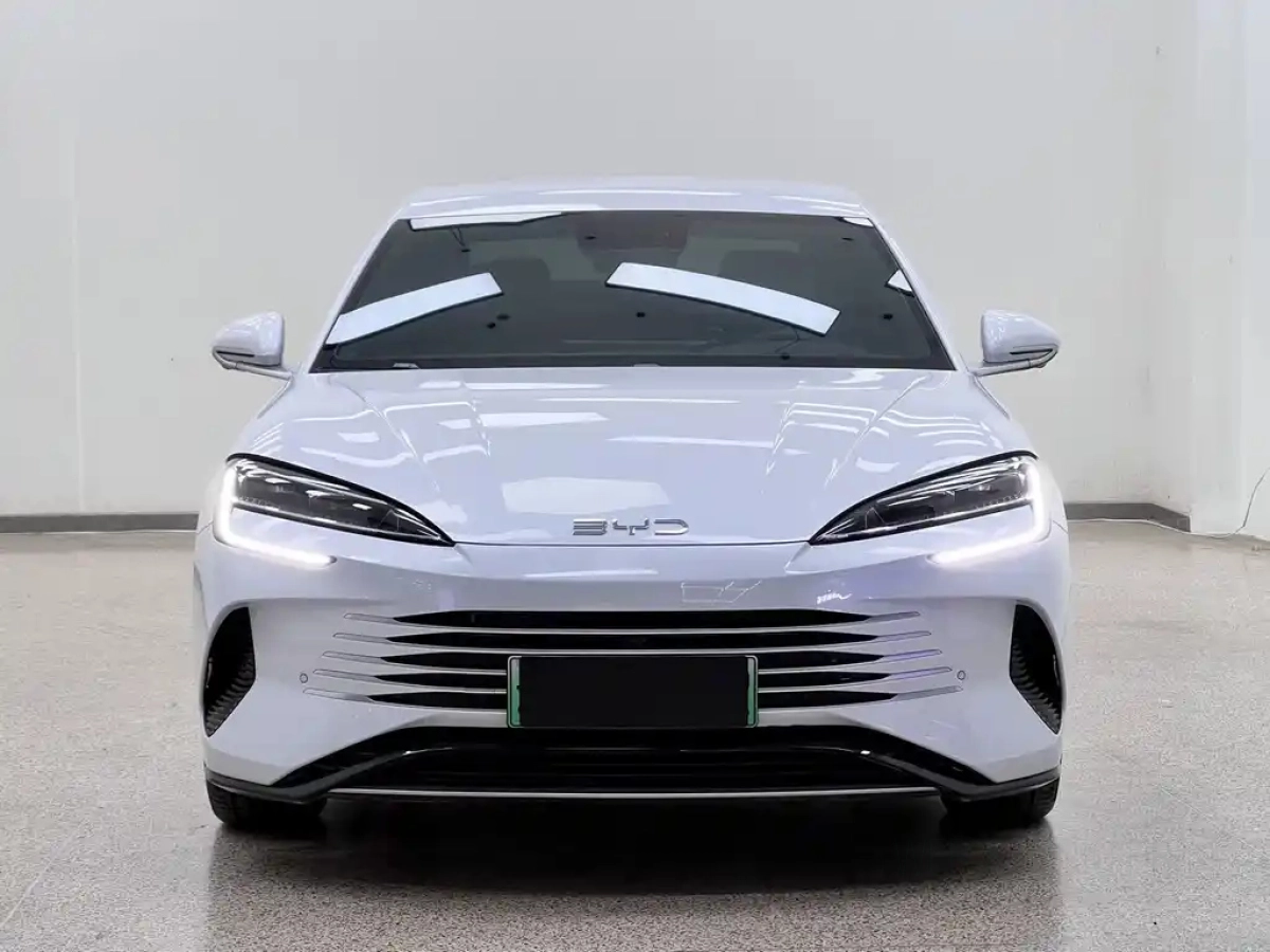BYD SEAL