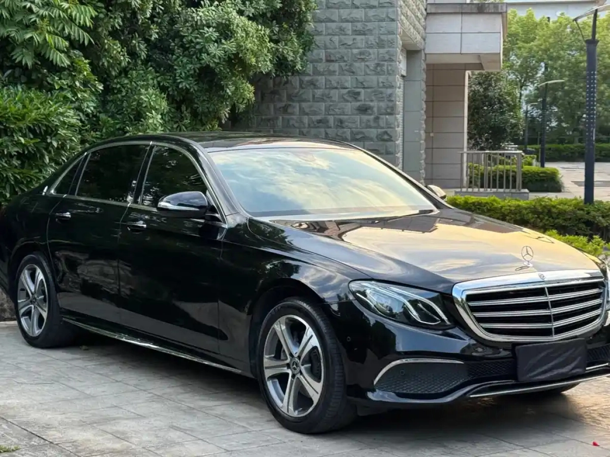 MERCEDES BENZ E-CLASS