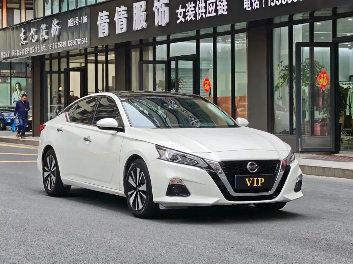 NISSAN TEANA