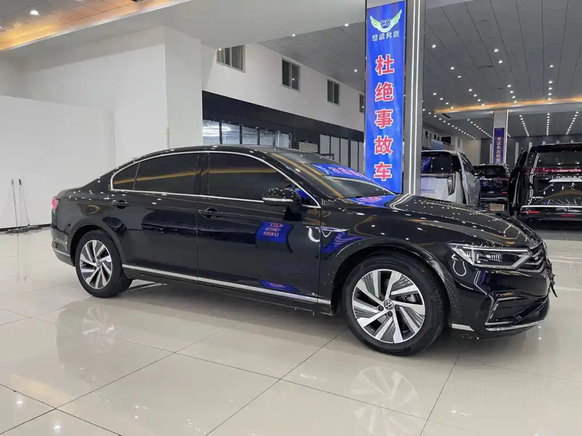 VOLKSWAGEN MAGOTAN GTE PLUG IN HYBRID