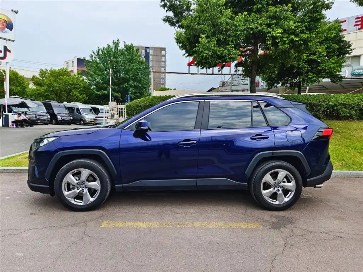 TOYOTA RAV4 RONGFANG