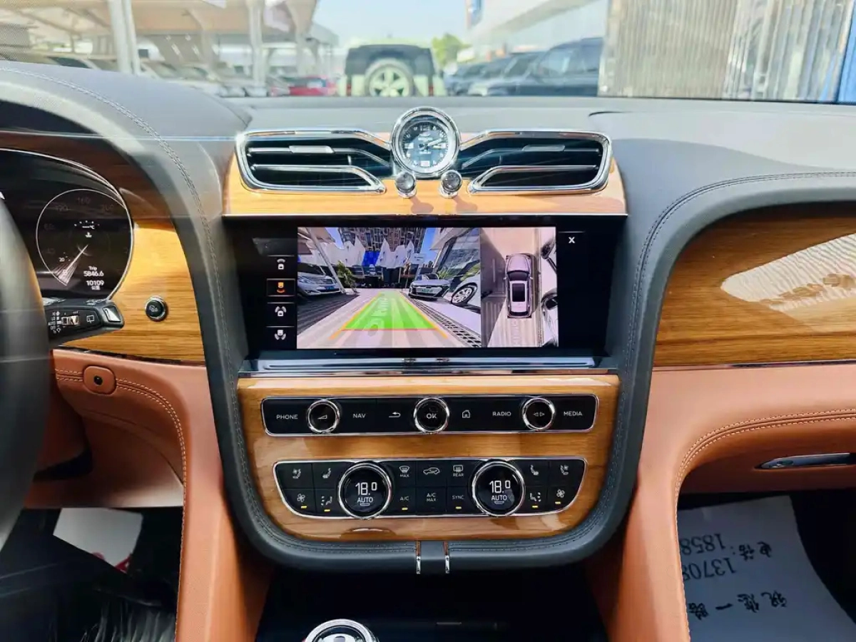BENTLEY BENTAYGA PLUG IN HYBRID