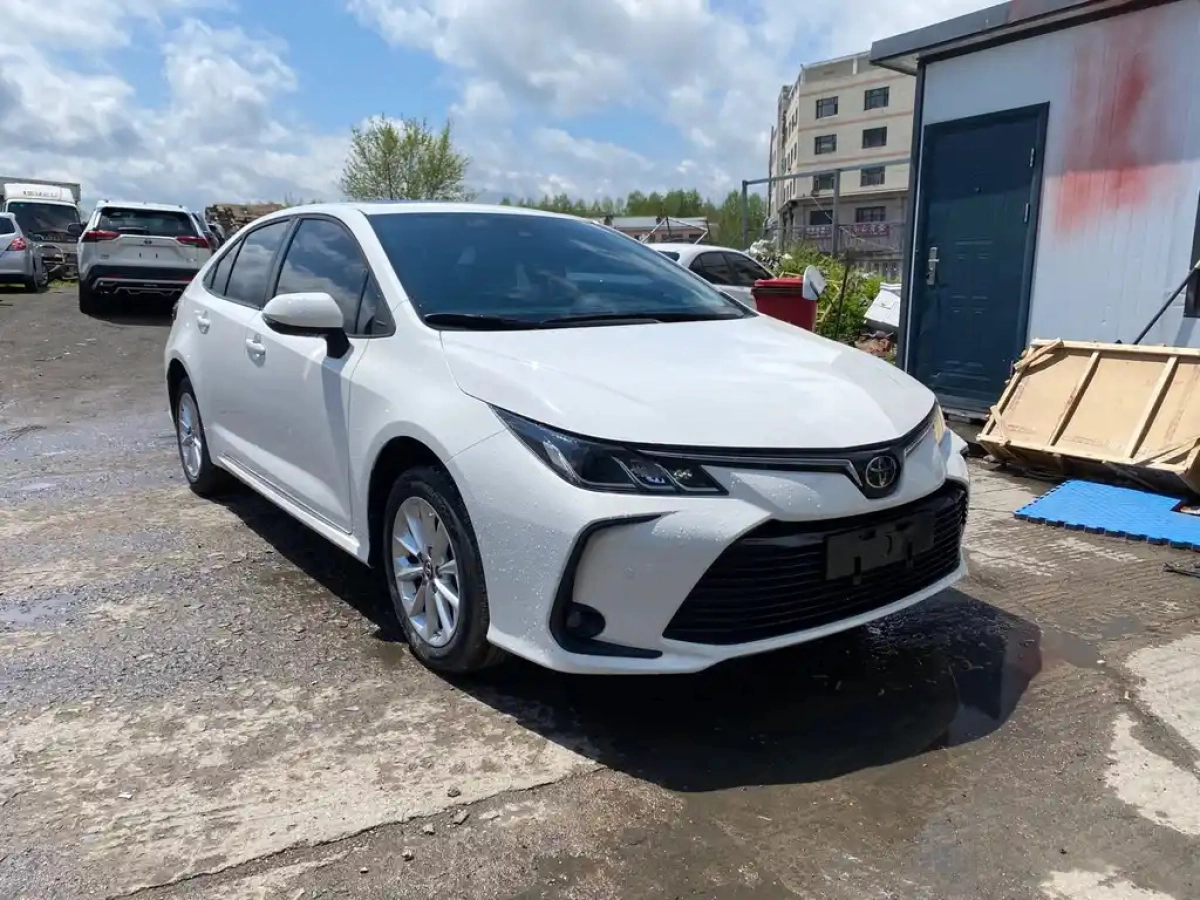 TOYOTA COROLLA