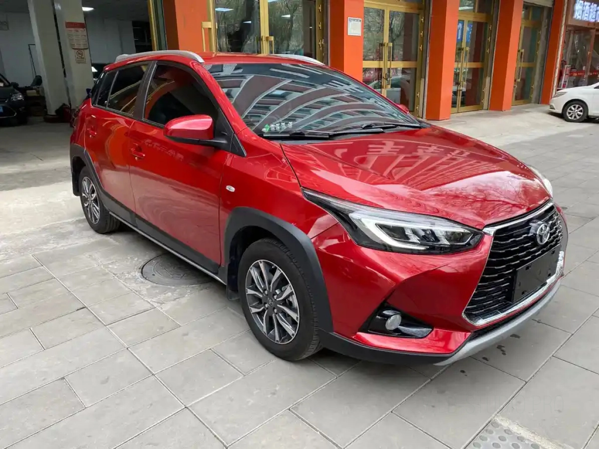 TOYOTA YARIS L DAZZLING