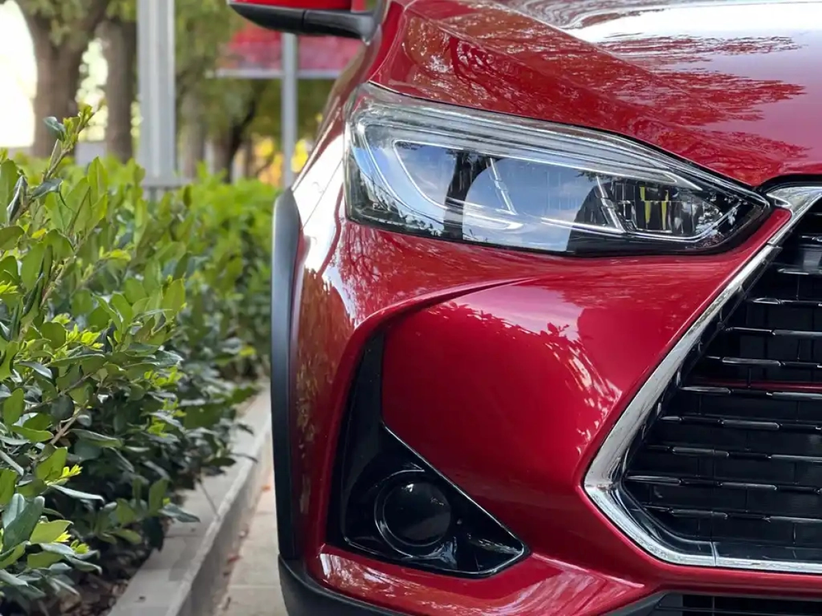 TOYOTA YARIS L DAZZLING