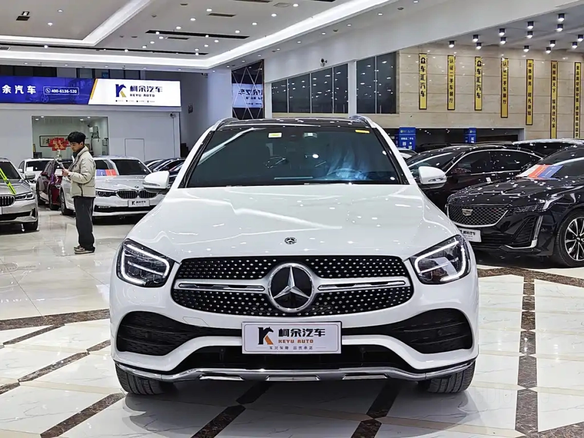 MERCEDES BENZ GLC
