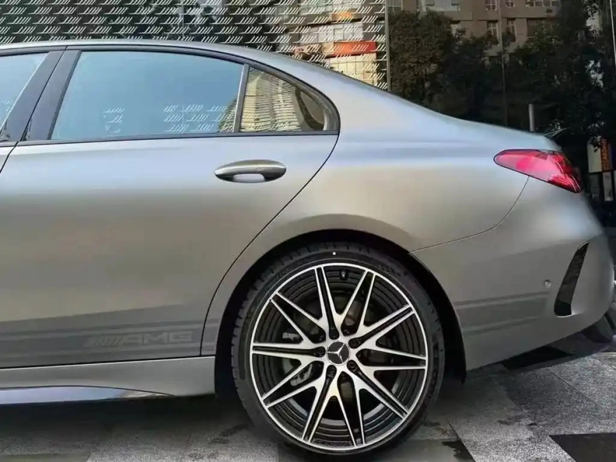 MERCEDES BENZ C-CLASS AMG