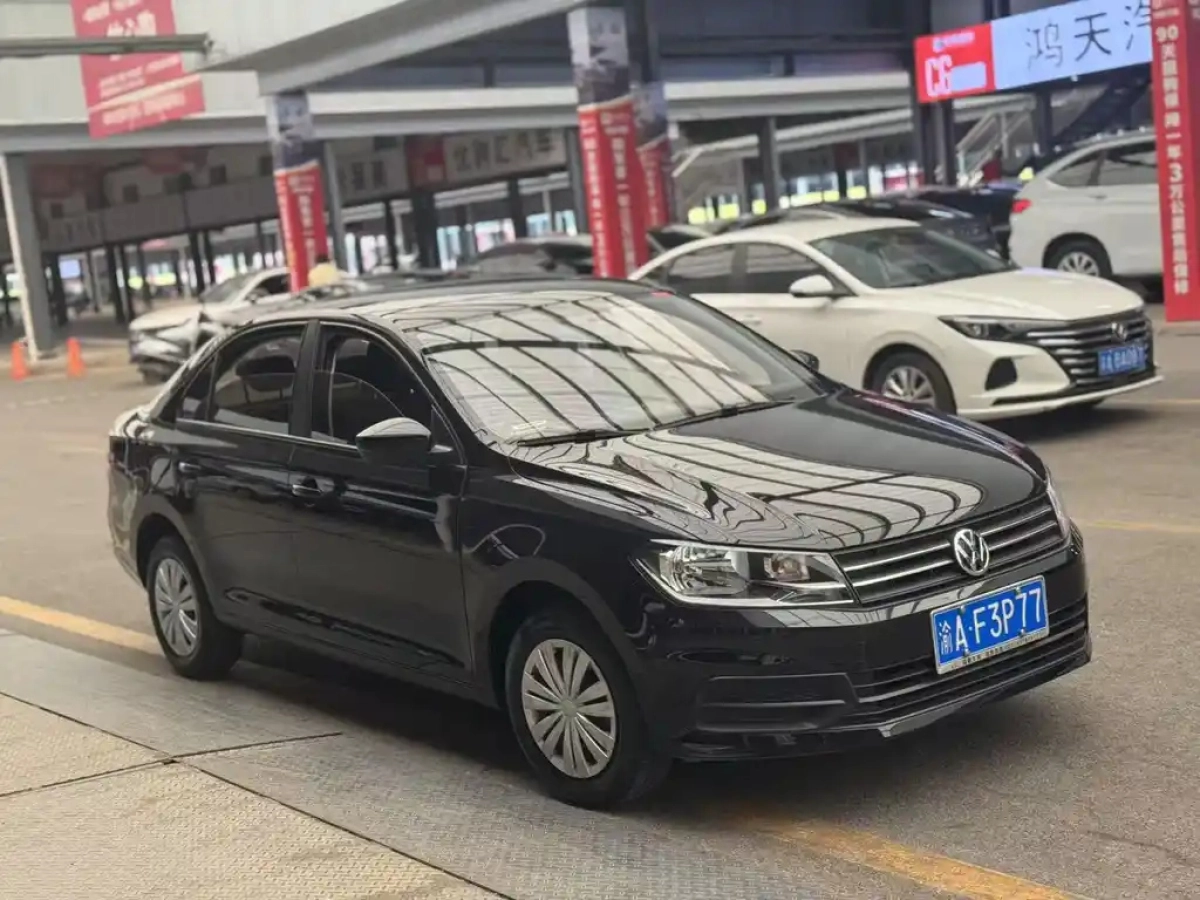 VOLKSWAGEN SANTANA