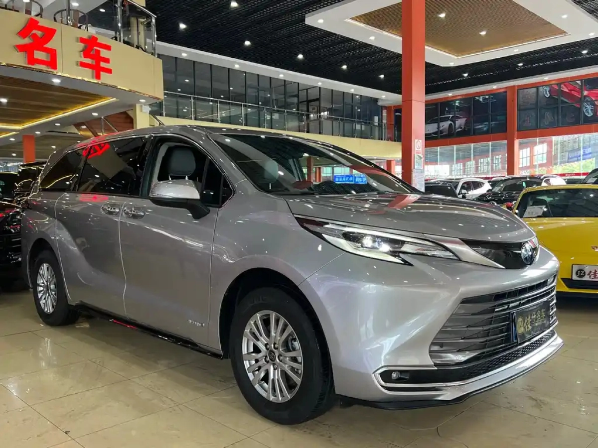 TOYOTA SIENNA SIENNA