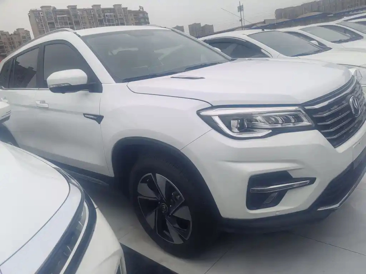 CHANGAN CS75