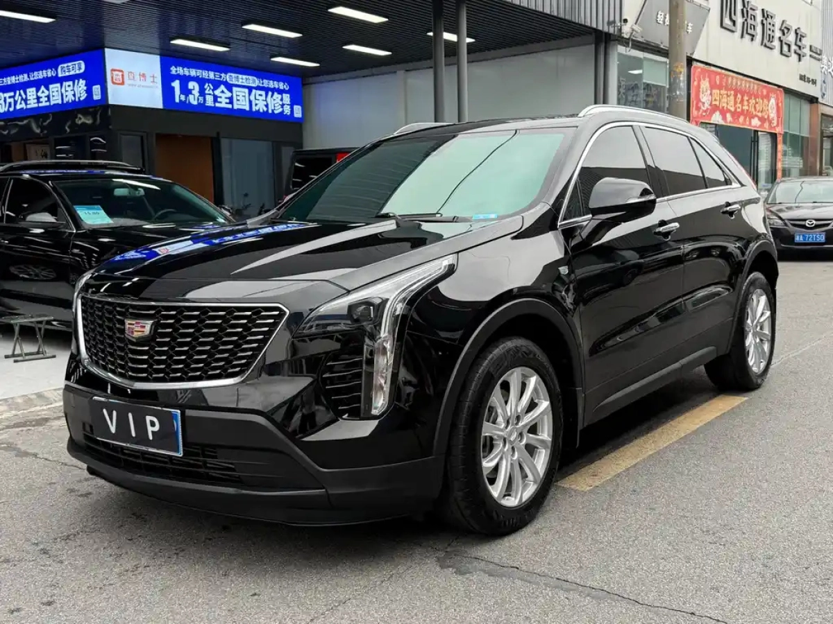CADILLAC XT4