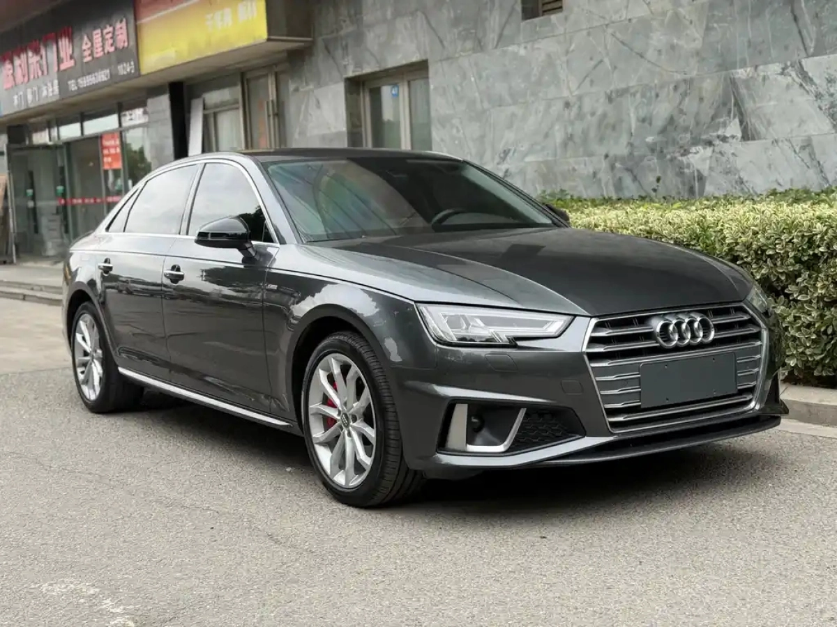 AUDI A4L