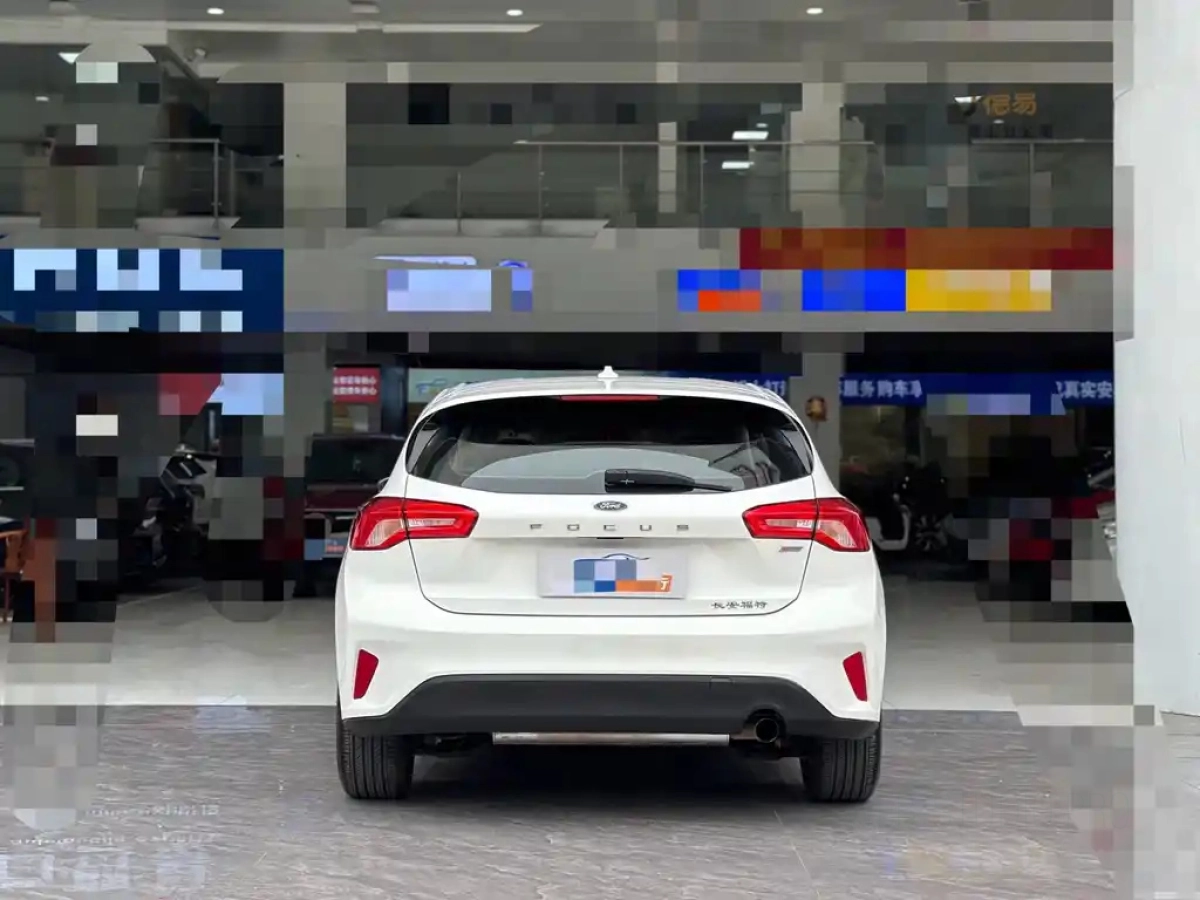 FORD FOCUS