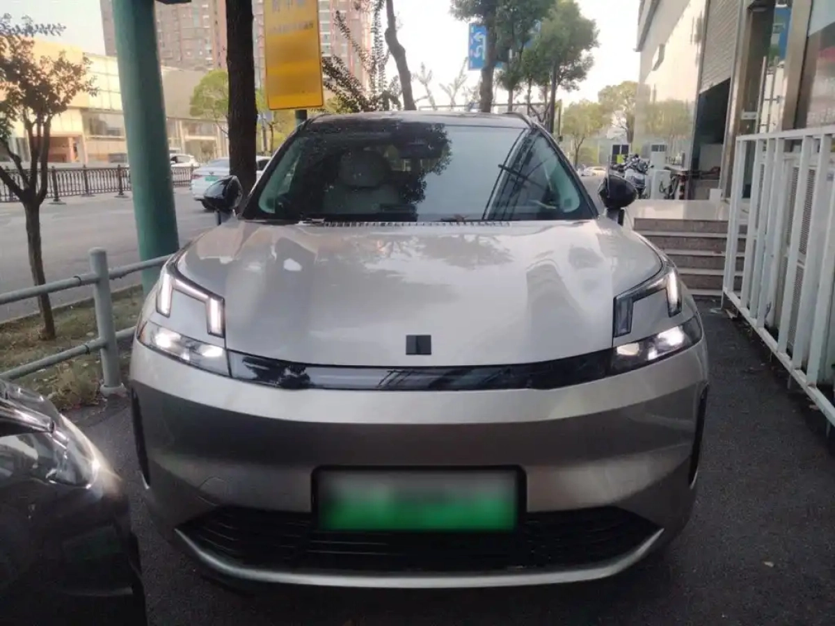 LYNK&CO 08 NEW ENERGY