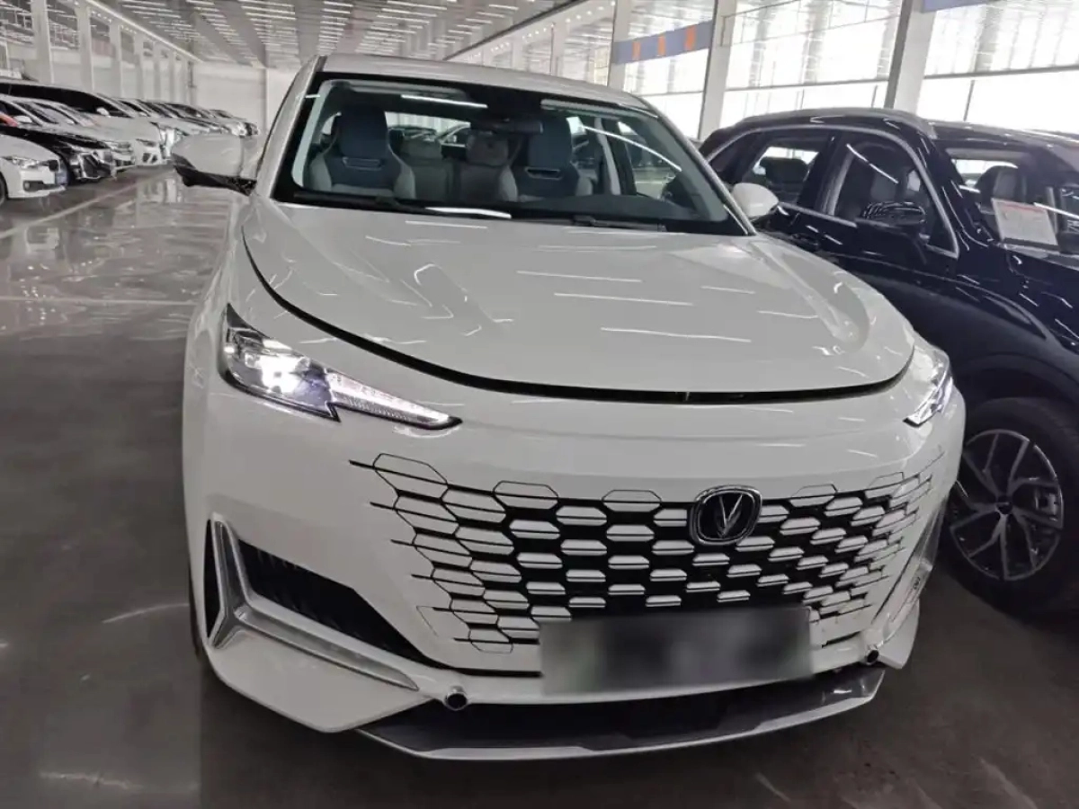 CHANGAN UNI-K SMART IDD