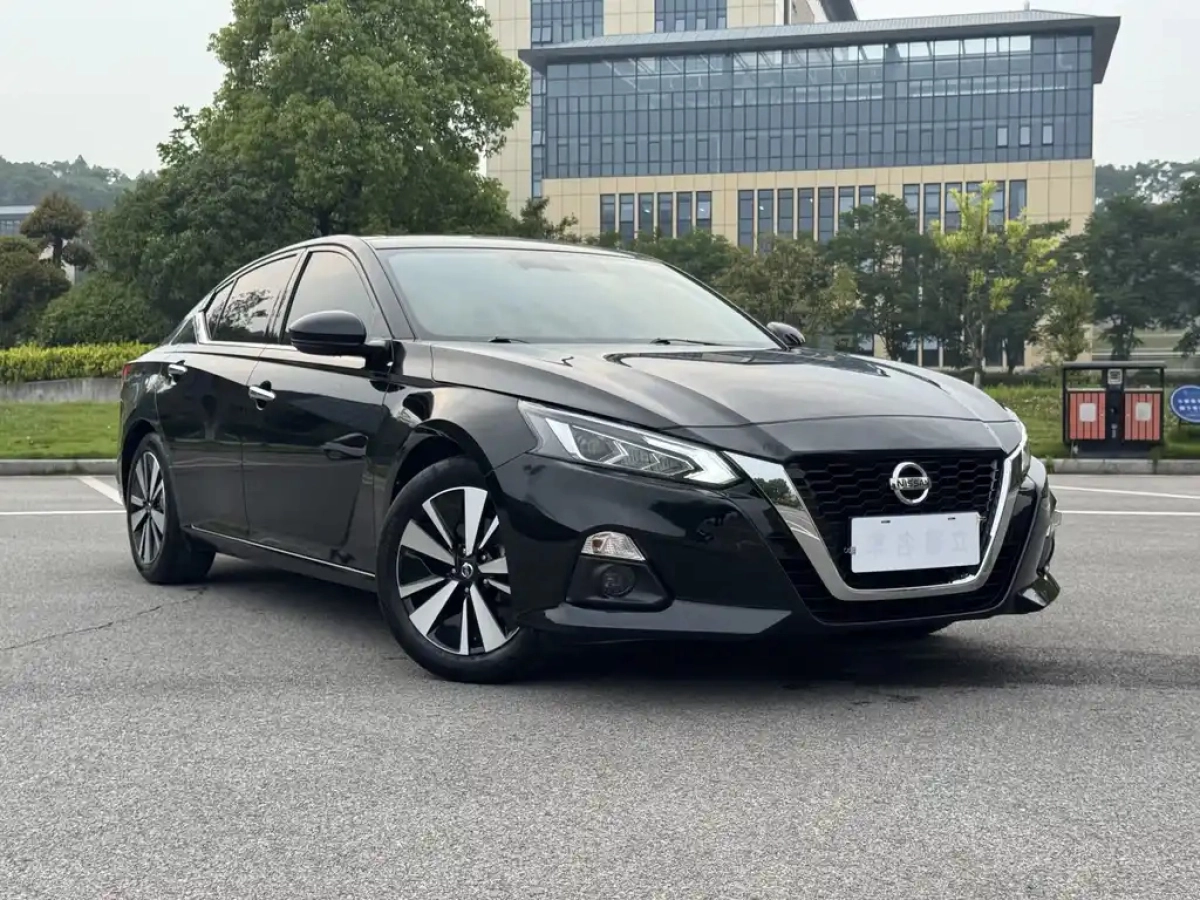 NISSAN TEANA