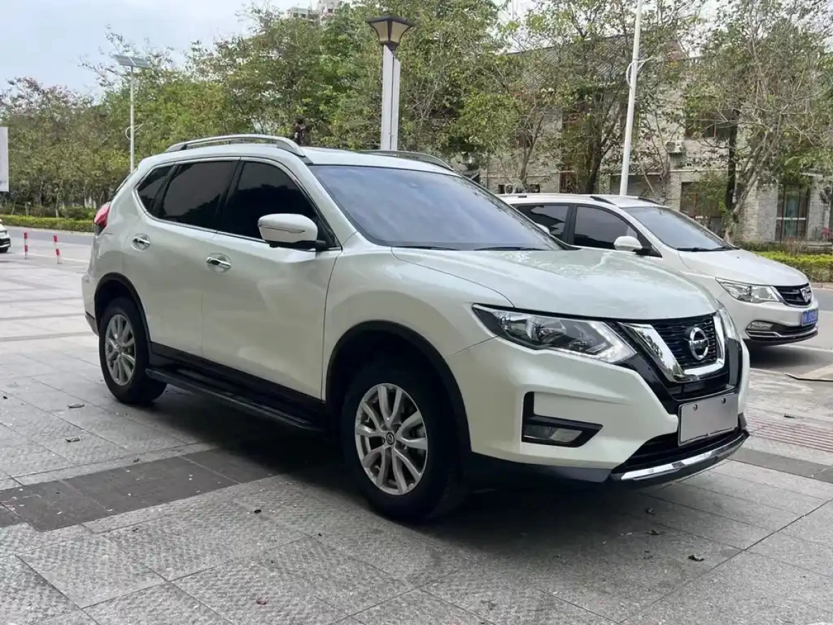 NISSAN X-TRAIL