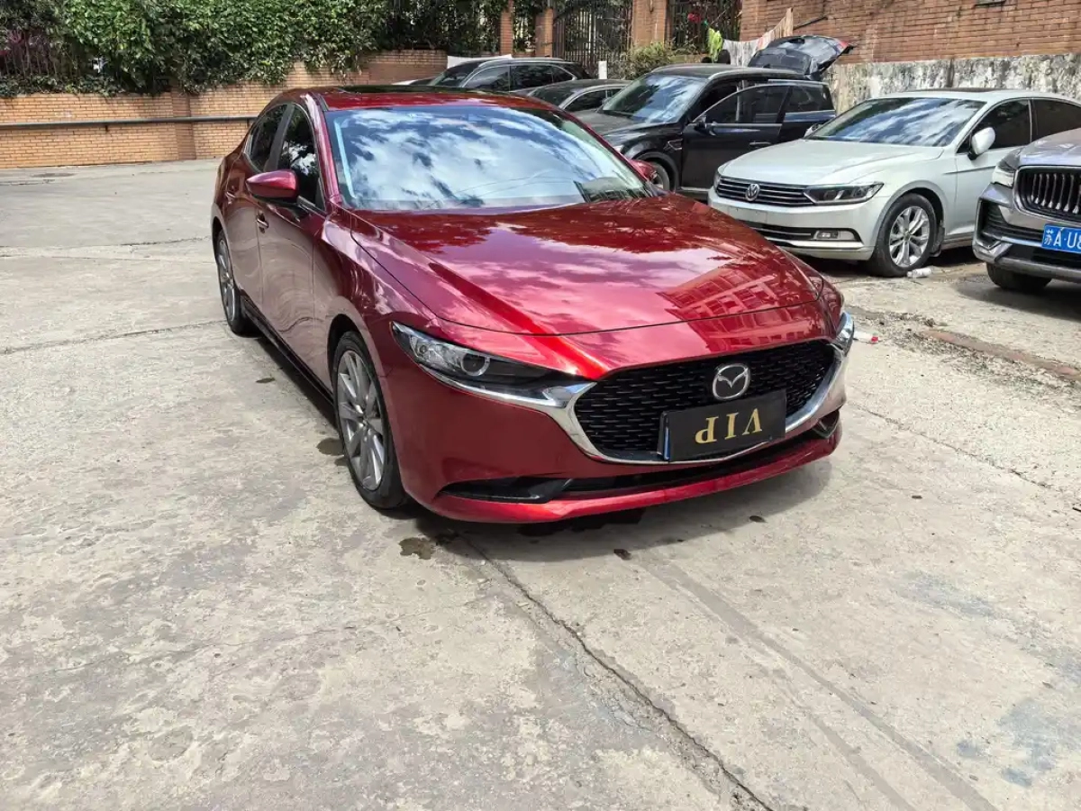 MAZDA 3 AXELA