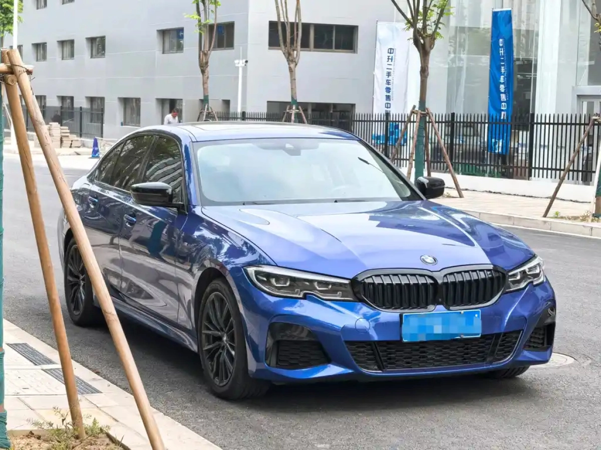BMW 3-SERIES