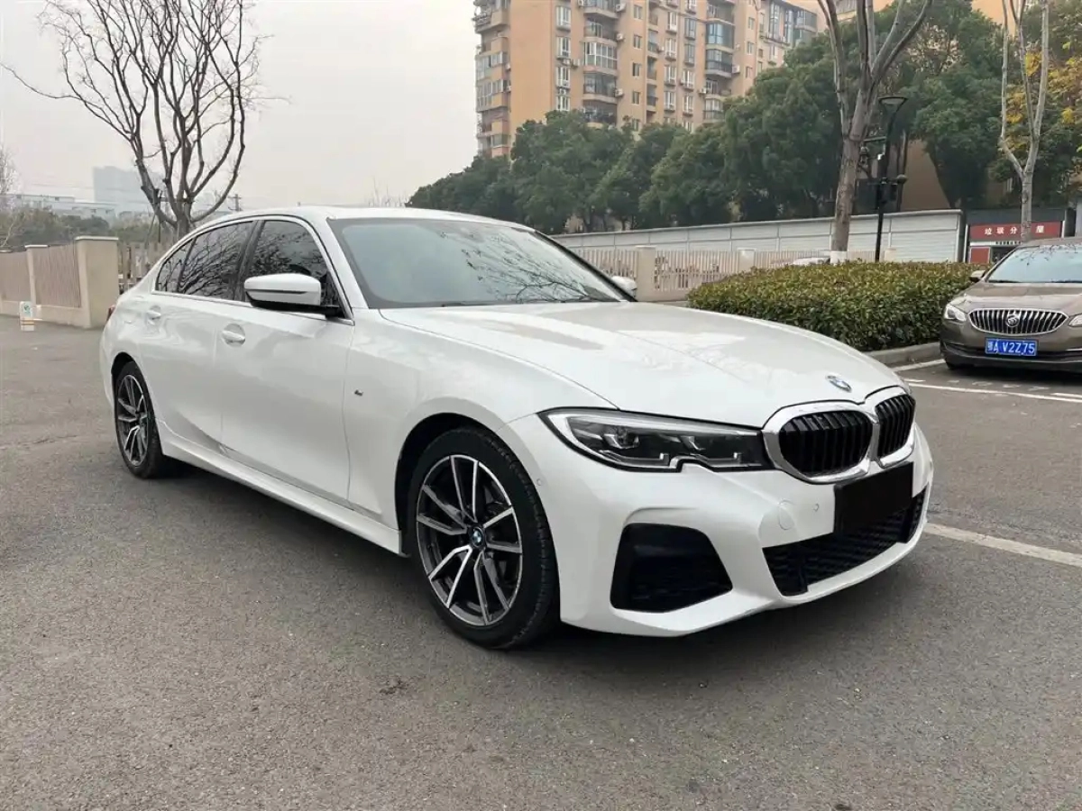 BMW 3-SERIES