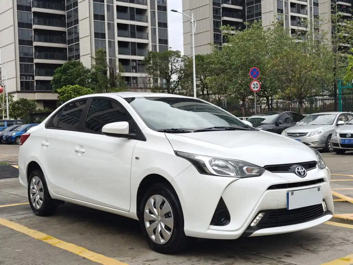 TOYOTA YARIS L ENJOY