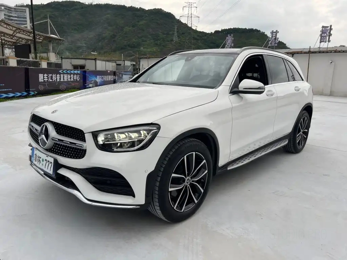 MERCEDES BENZ GLC