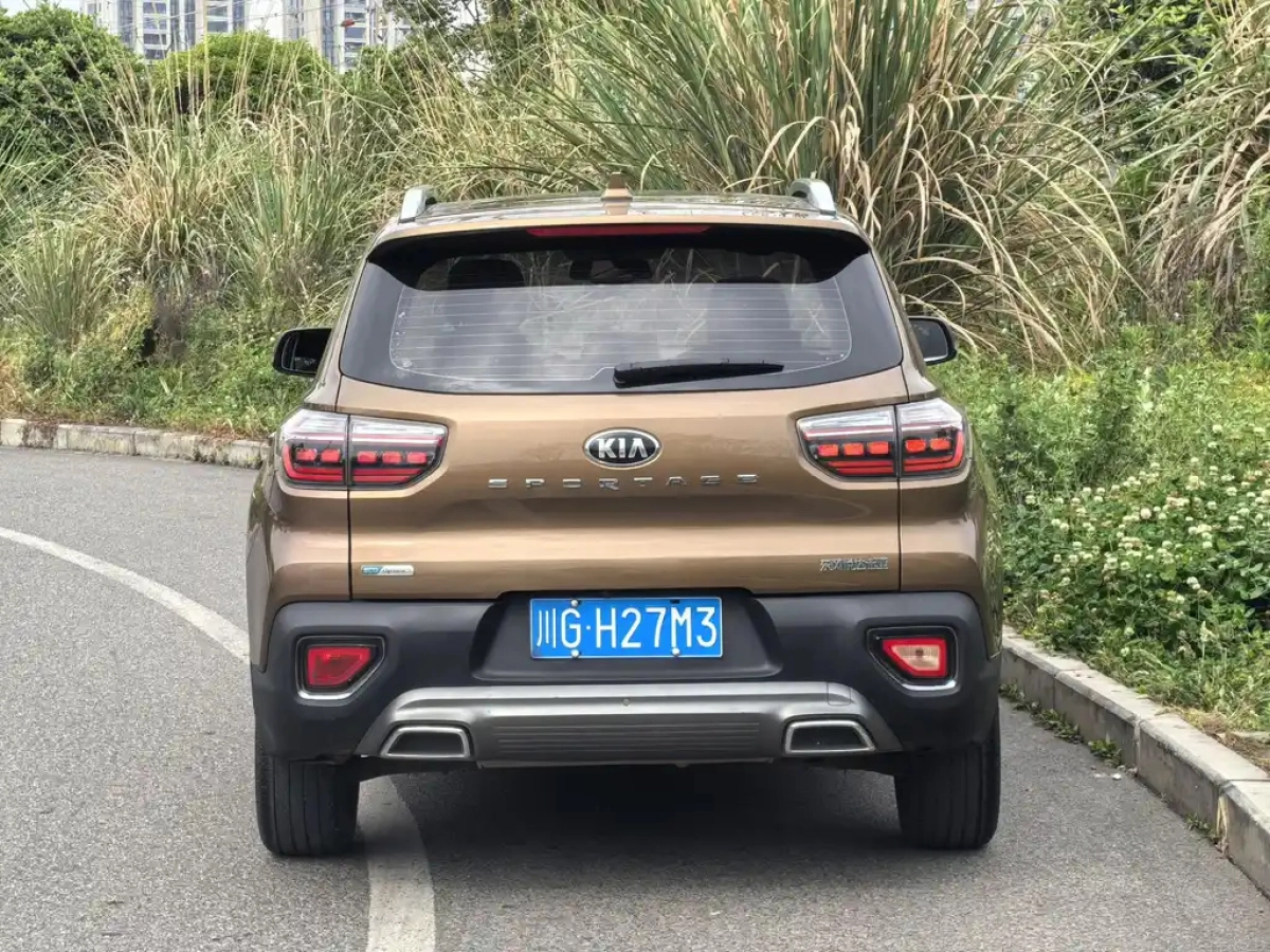 KIA SPORTAGE