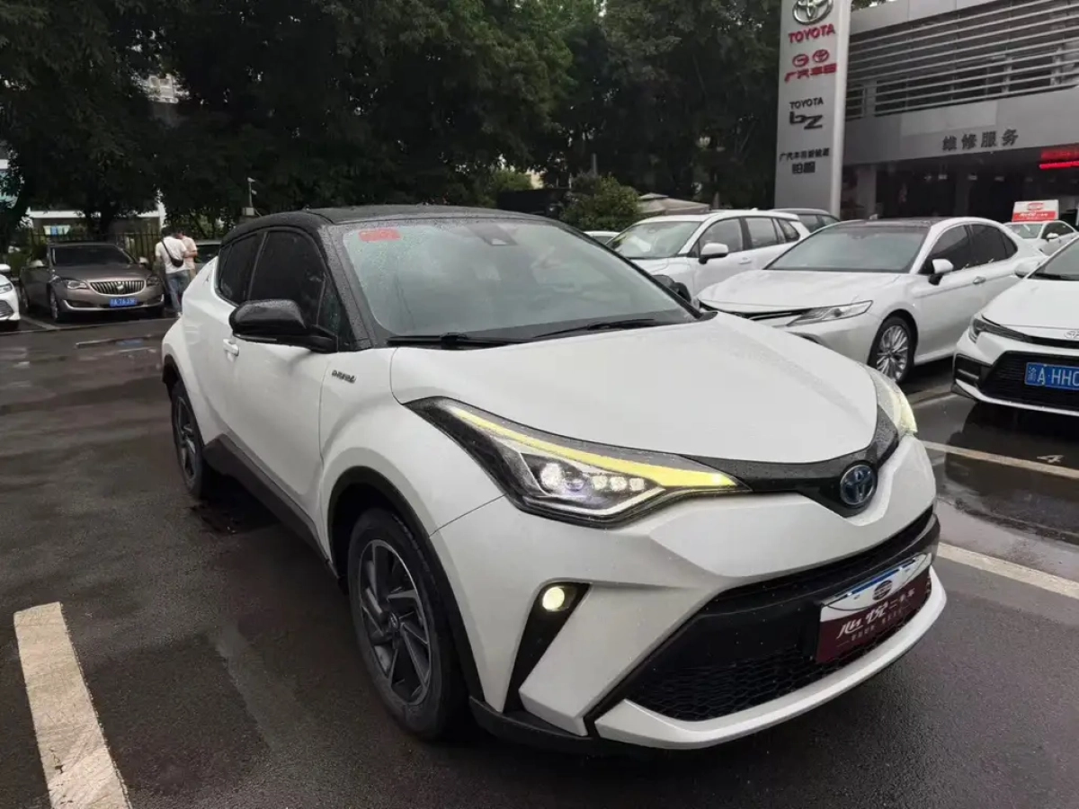 TOYOTA C-HR