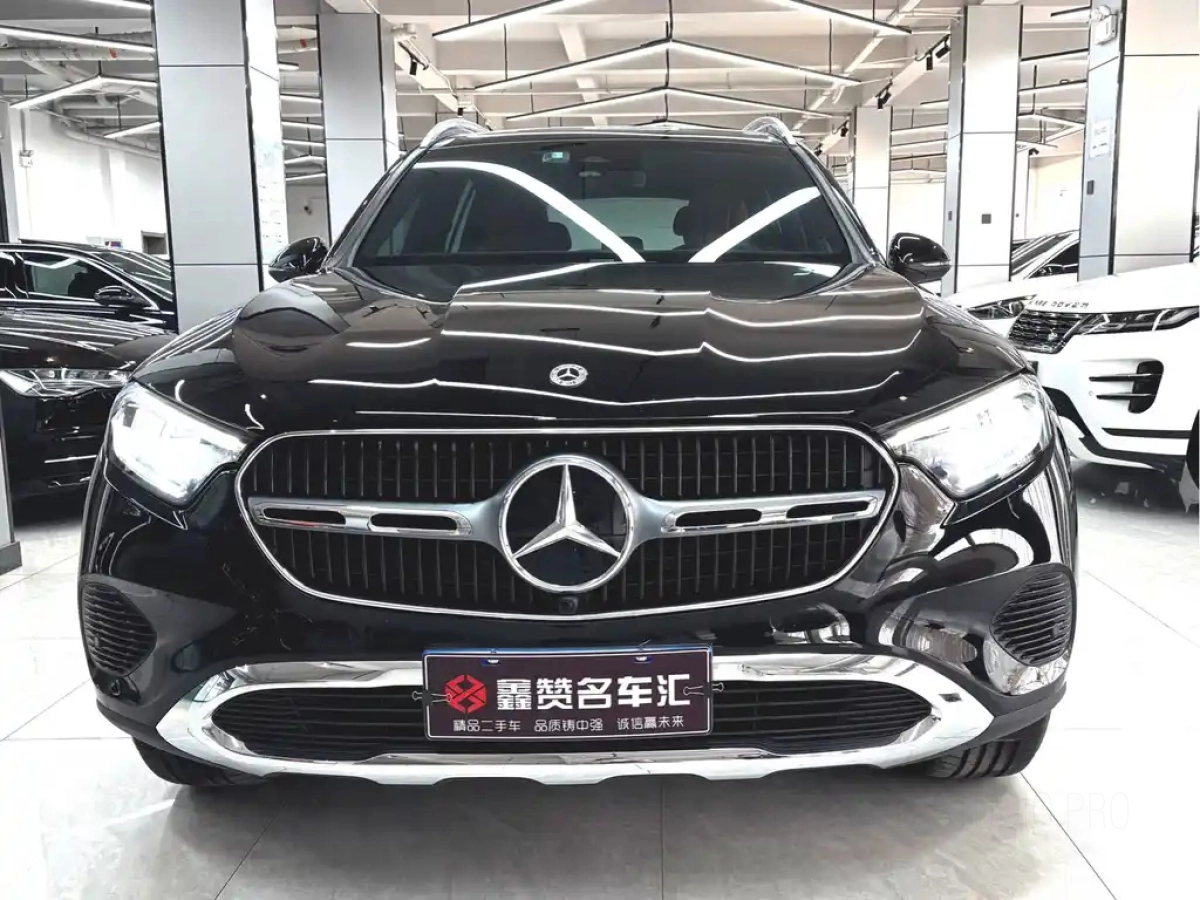MERCEDES BENZ GLC